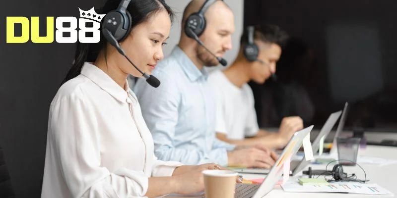 Liên hệ Du88 qua kênh chat tiện lợi